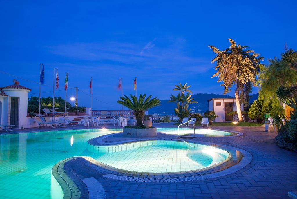 Hotel Internazionale Barano dʼIschia Esterno foto
